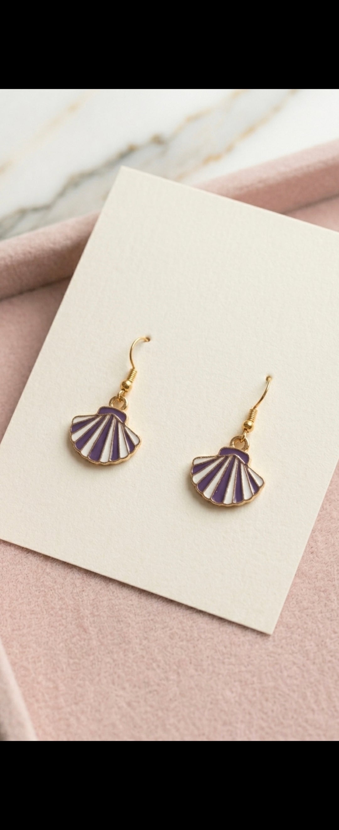 Lavender Seashell