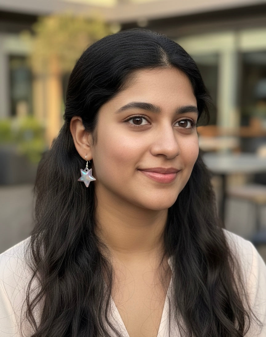 Glow in the Dark Star Earrings – Rechargeable & Lightweight